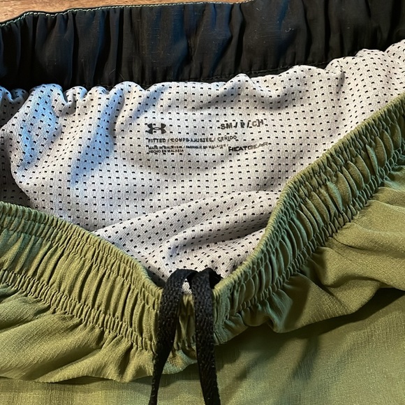 Under Armour elastic short with liner - Picture 4 of 6